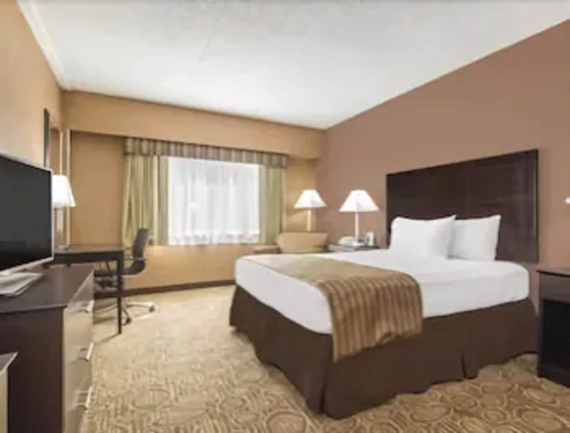 Ramada By Wyndham Paintsville Hotel & Conference Center Екстериор снимка
